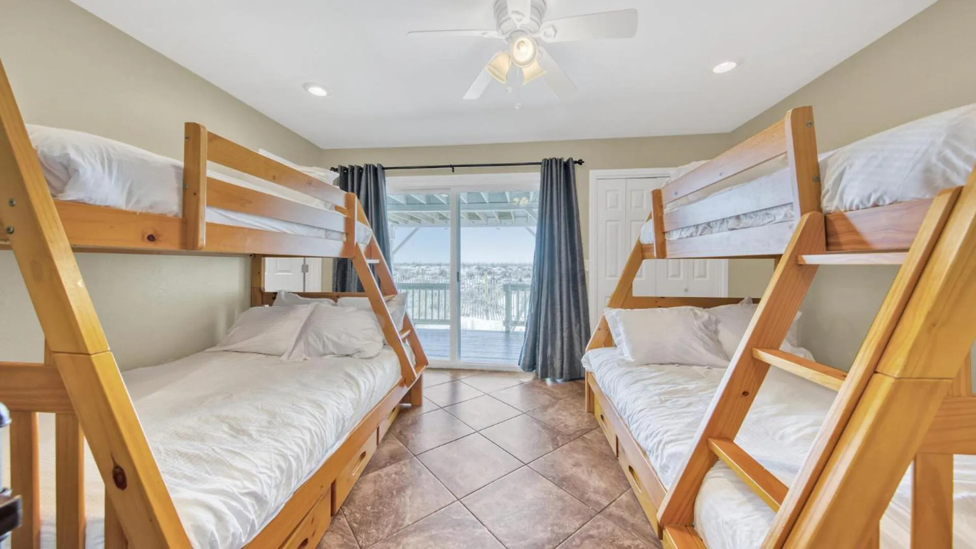 Southbay By The Gulf 124 A Beach Front 3 Bedroom Townhome In Destin